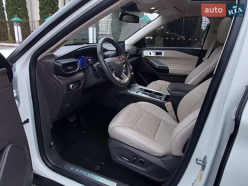 Внедорожник / Кроссовер Ford Explorer 2020 в Дубно