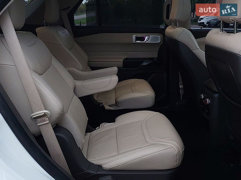 Внедорожник / Кроссовер Ford Explorer 2020 в Дубно