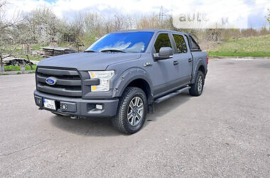 Ford F-150 LARIAT 2015