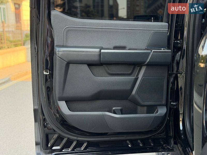 Пикап Ford F-150 2022 в Киеве