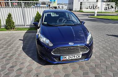 Ford Fiesta SE 2015