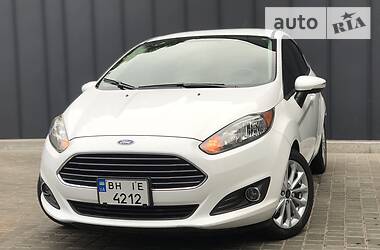 Ford Fiesta SE 2013