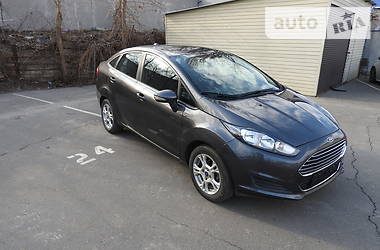 Ford Fiesta SE 2015