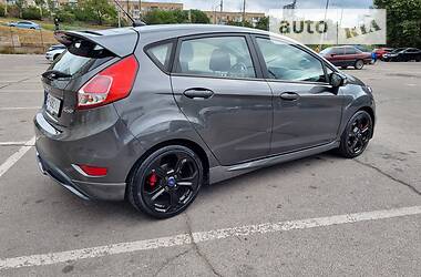 Ford Fiesta ST 2015