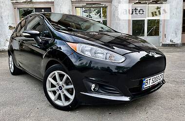 Ford Fiesta SE 2014