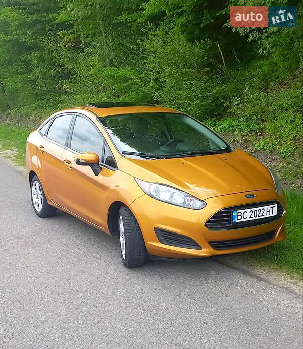 Седан Ford Fiesta