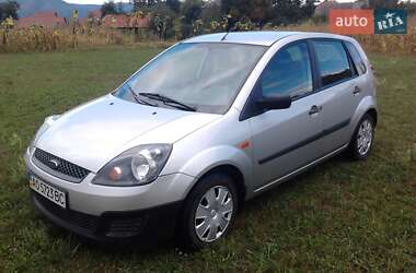 Хэтчбек Ford Fiesta 2008 в Хусте
