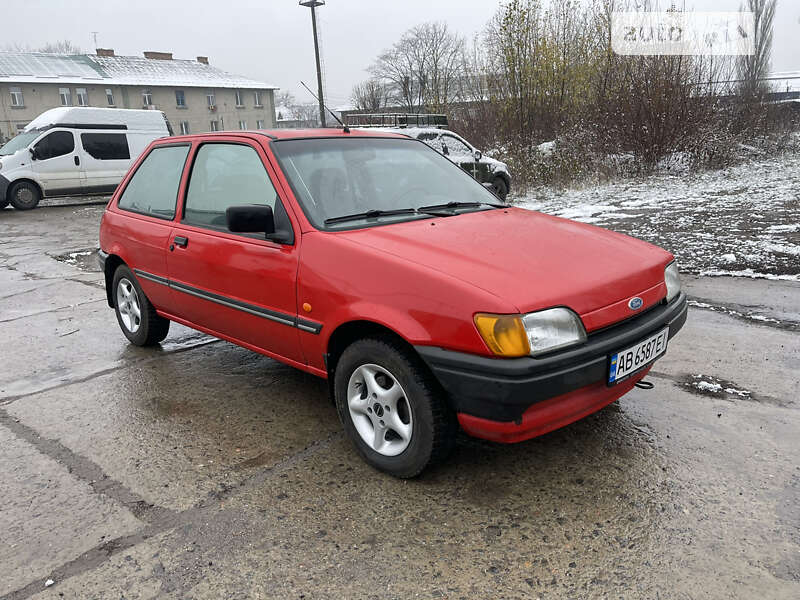 Хэтчбек Ford Fiesta 1992 в Виннице