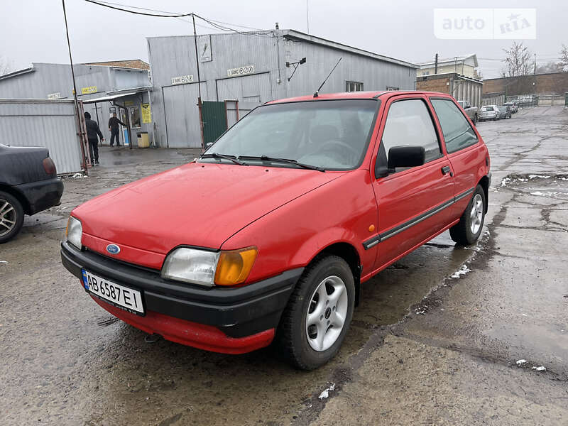 Хэтчбек Ford Fiesta 1992 в Виннице
