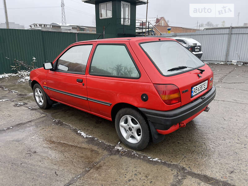 Хэтчбек Ford Fiesta 1992 в Виннице