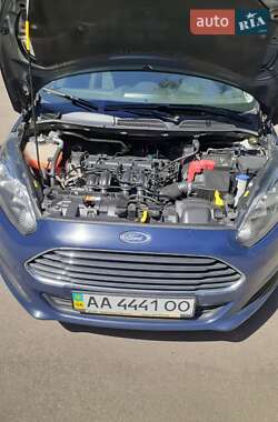 Ford Fiesta  2013