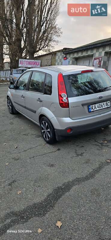 Хетчбек Ford Fiesta 2007 в Києві
