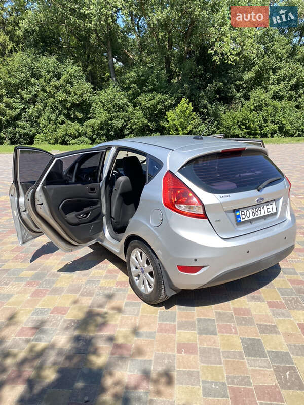 Хэтчбек Ford Fiesta 2011 в Тернополе