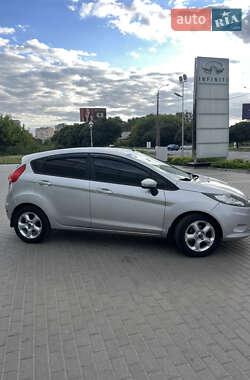 Ford Fiesta  2010
