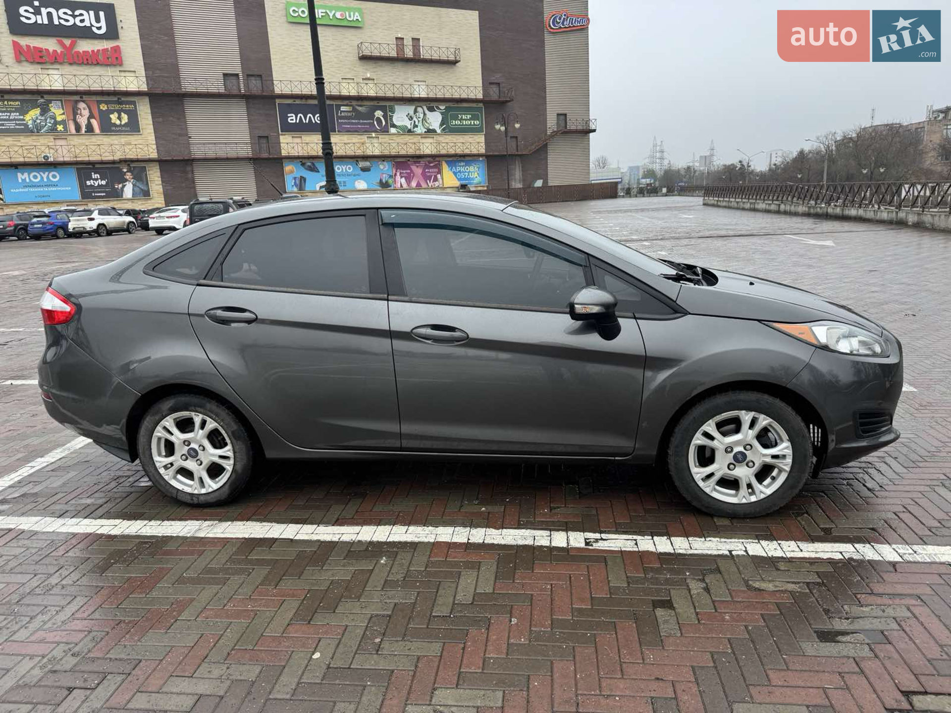Ford Fiesta 2016 VIN 3FADP4BJ9GM166718 фото оголошення 8 з 10