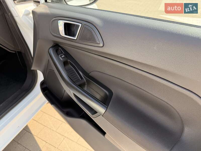 Хэтчбек Ford Fiesta 2013 в Киеве