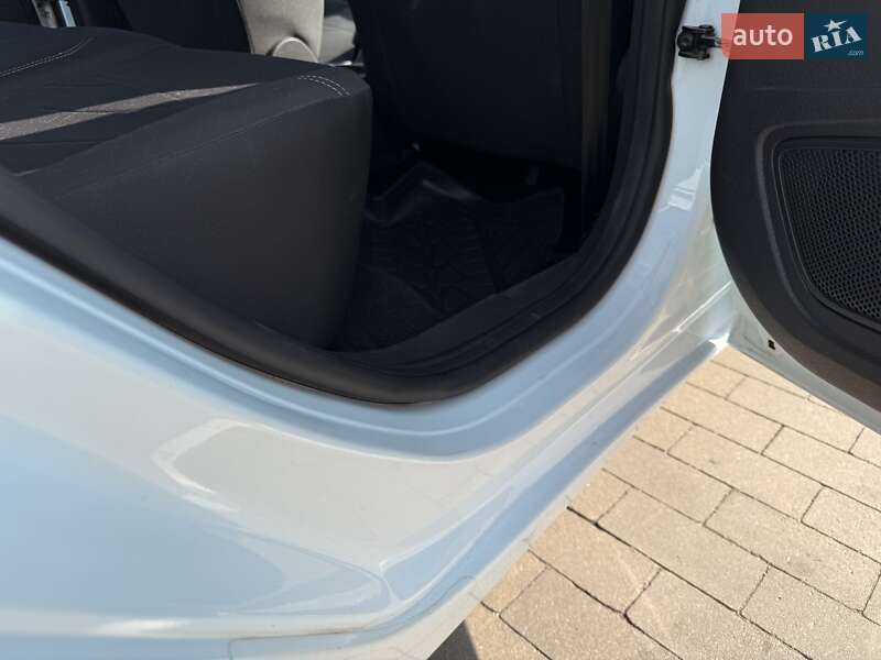 Хэтчбек Ford Fiesta 2013 в Киеве