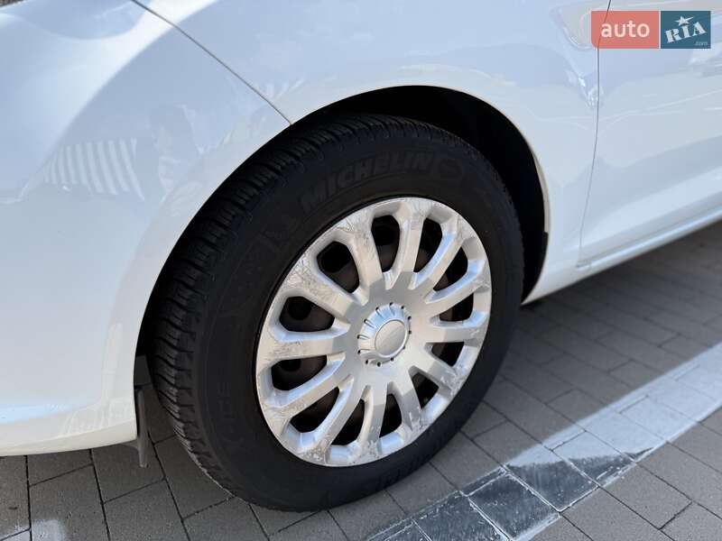 Хэтчбек Ford Fiesta 2013 в Киеве