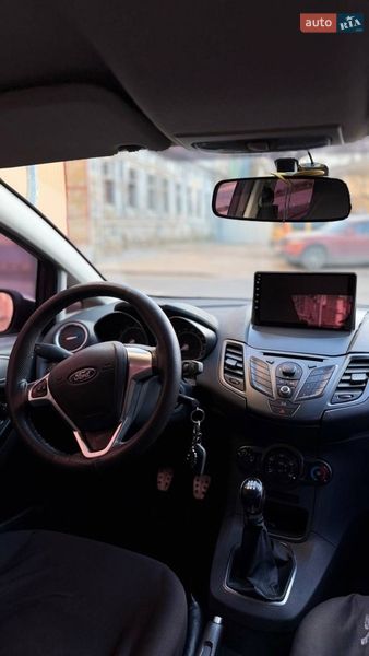 Хэтчбек Ford Fiesta 2013 в Одессе