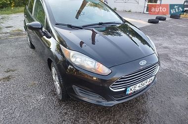 Седан Ford Fiesta 2015 в Дніпрі фото Седан Ford Fiesta 2015 в Дніпрі