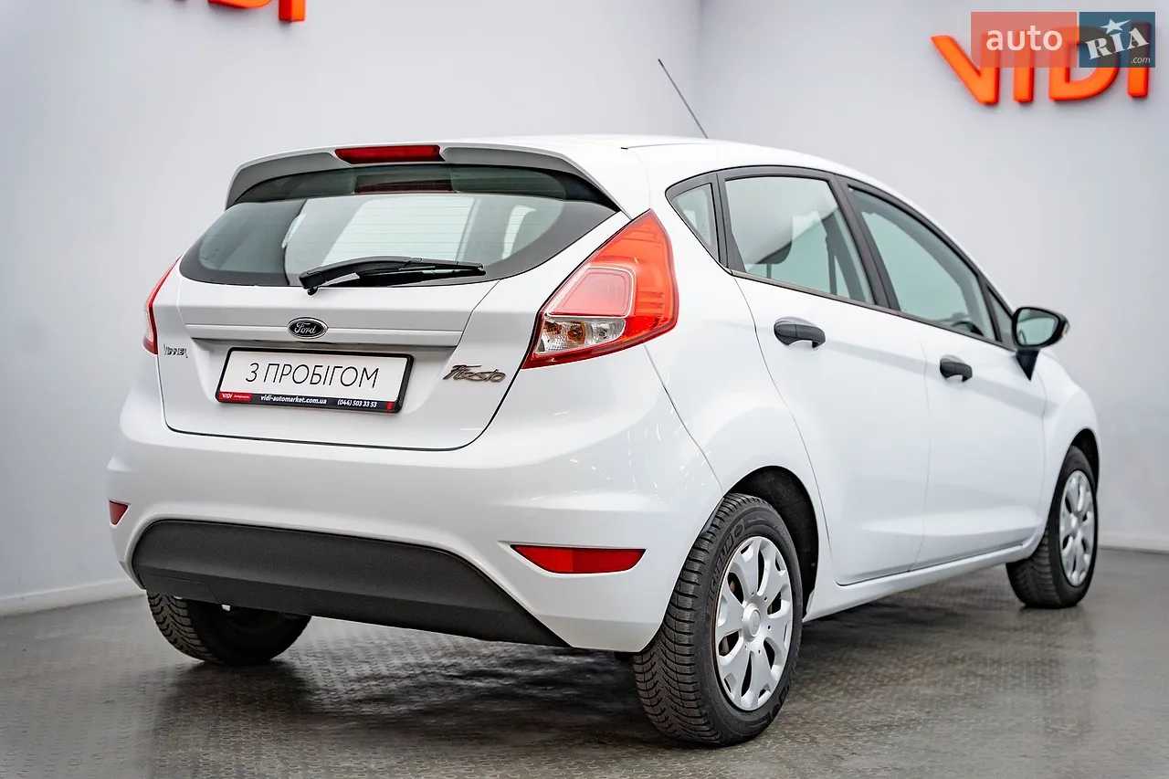 2013 Ford Fiesta - мініатюра 2
