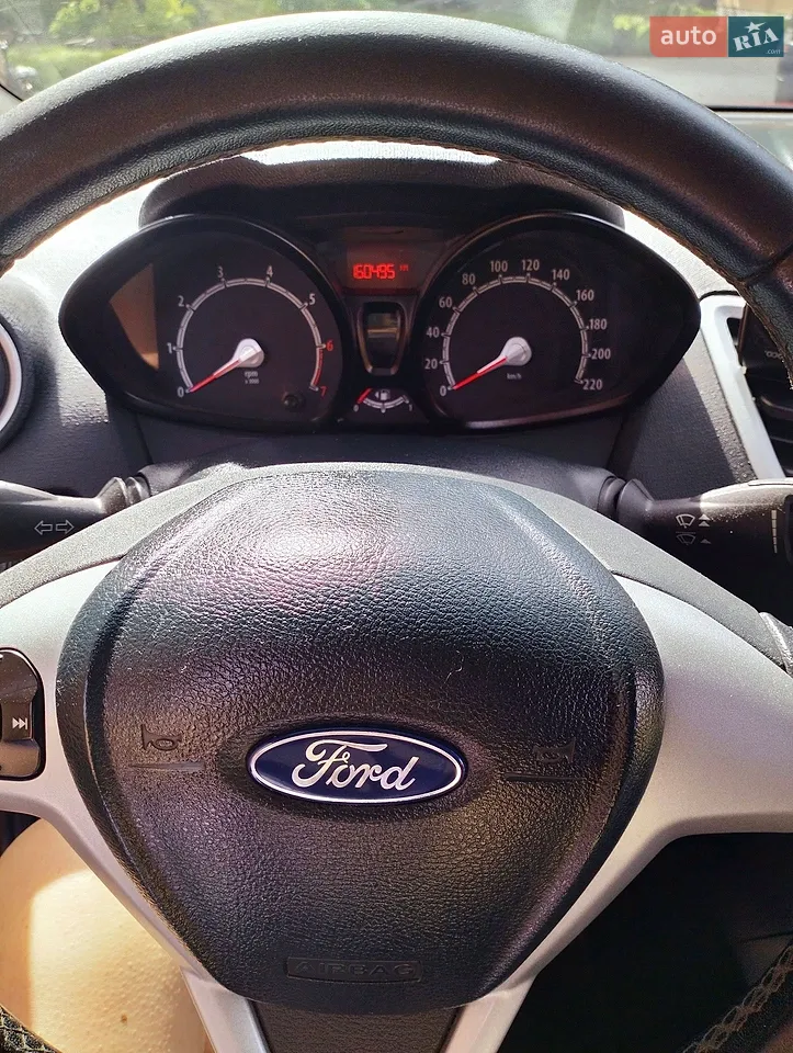 2012 Ford Fiesta - мініатюра 5