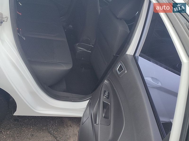 Хэтчбек Ford Fiesta 2013 в Полтаве