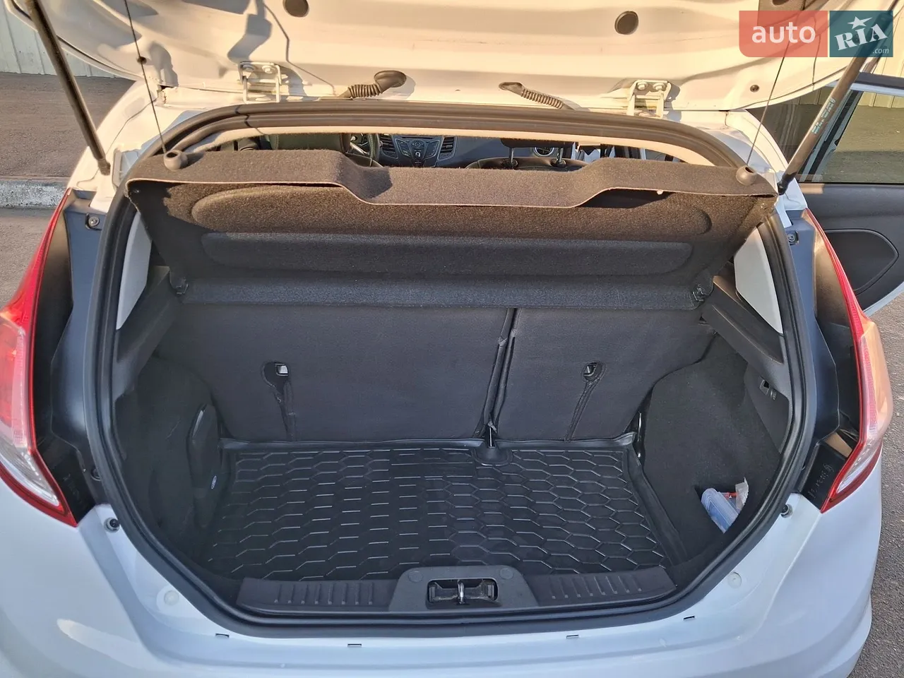 2016 Ford Fiesta - мініатюра 4