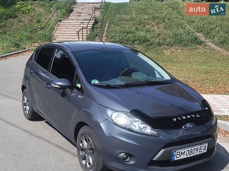 Хэтчбек Ford Fiesta 2011 в Конотопе