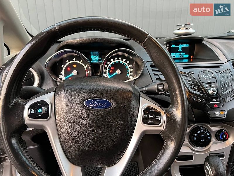 Седан Ford Fiesta 2015 в Николаеве фото 10 Седан Ford Fiesta 2015 в Николаеве