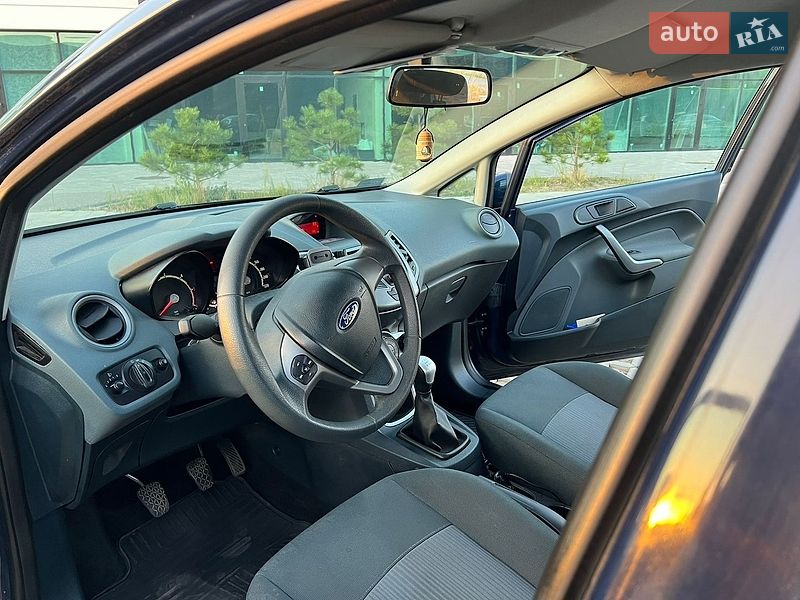 Хэтчбек Ford Fiesta 2010 в Хмельницком фото 12 Хэтчбек Ford Fiesta 2010 в Хмельницком