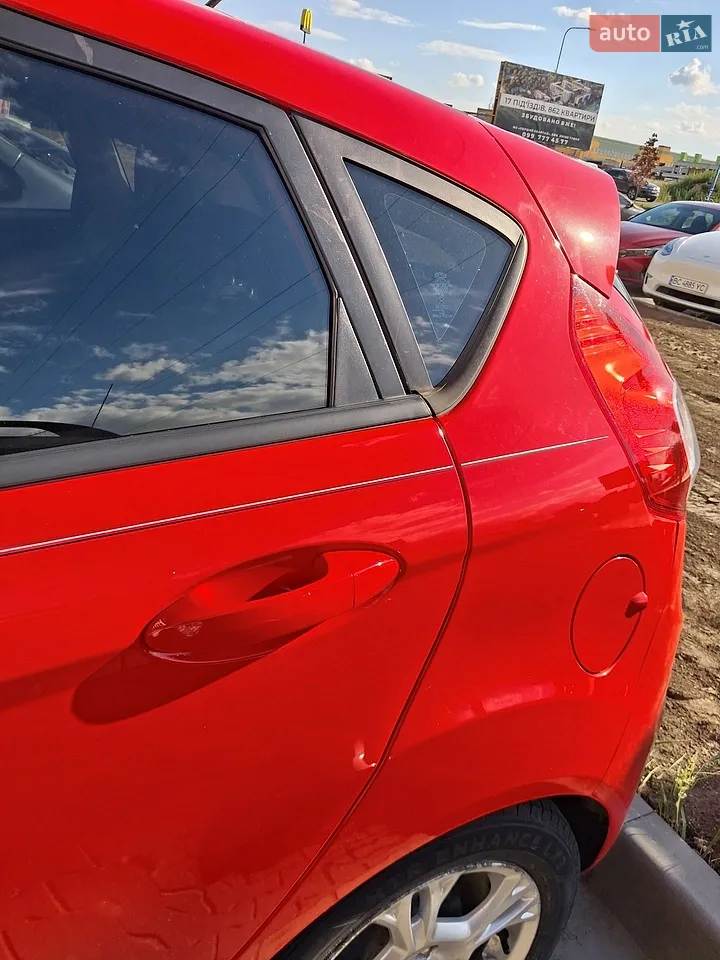2014 Ford Fiesta - мініатюра 5