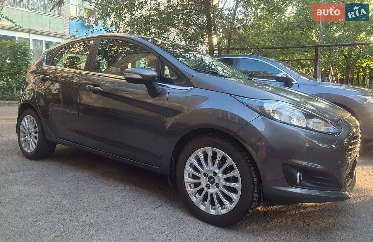2016 Ford Fiesta - фото 1