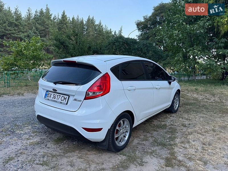 Хэтчбек Ford Fiesta 2013 в Черкассах