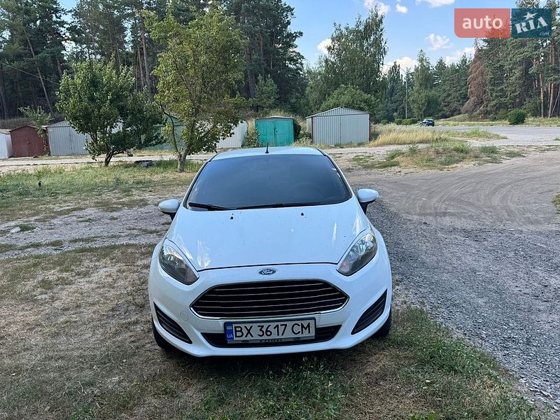 Хэтчбек Ford Fiesta 2013 в Черкассах