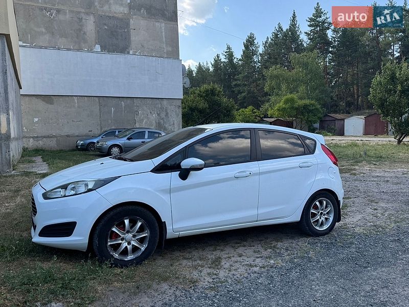 Хэтчбек Ford Fiesta 2013 в Черкассах