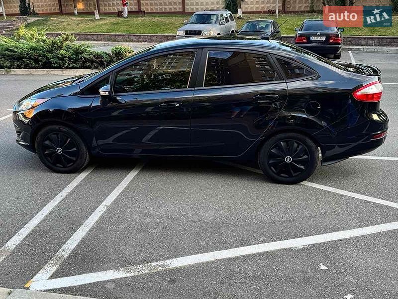 Хэтчбек Ford Fiesta 2013 в Софиевской Борщаговке
