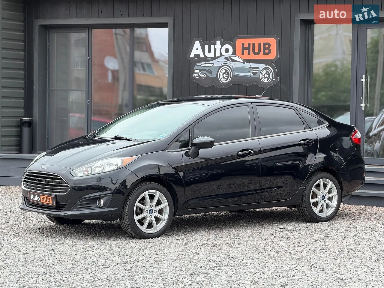 2019 Ford Fiesta - фото 1