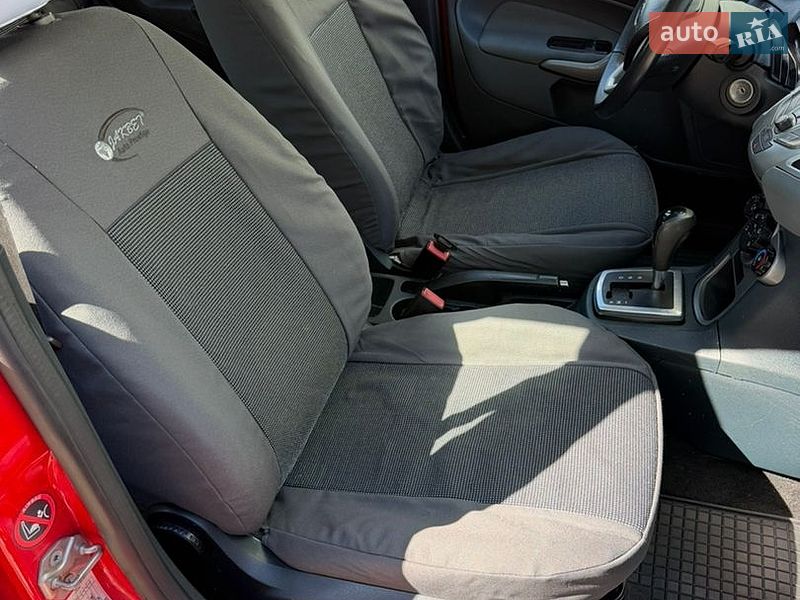 Хэтчбек Ford Fiesta 2010 в Киеве