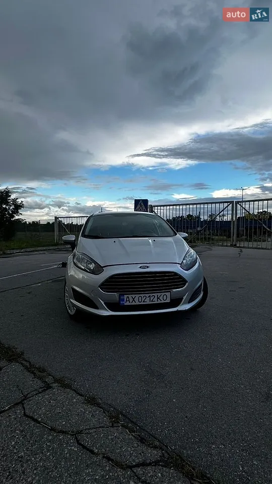 2017 Ford Fiesta - фото 1