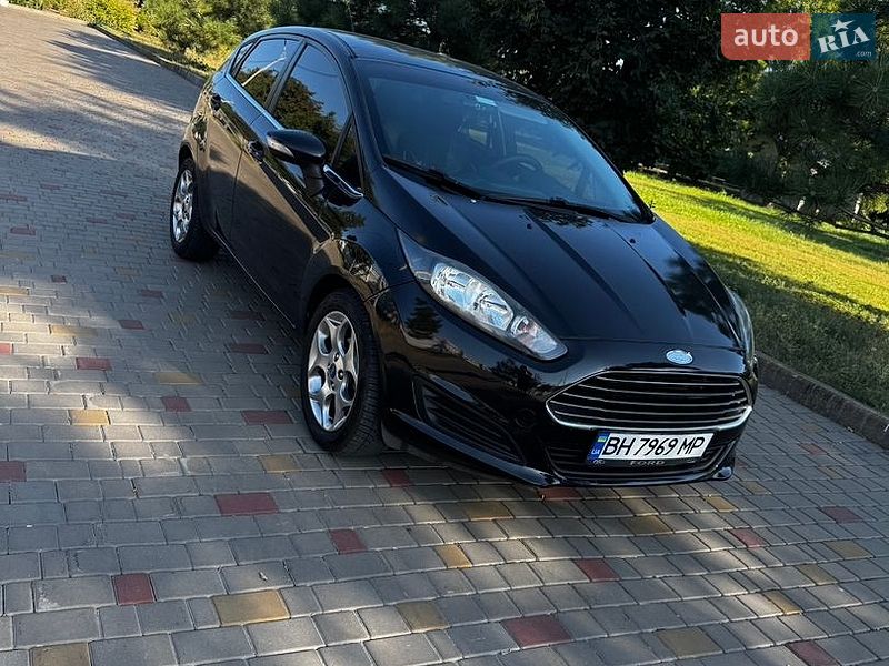Хэтчбек Ford Fiesta 2012 в Измаиле Хэтчбек Ford Fiesta 2012 в Измаиле