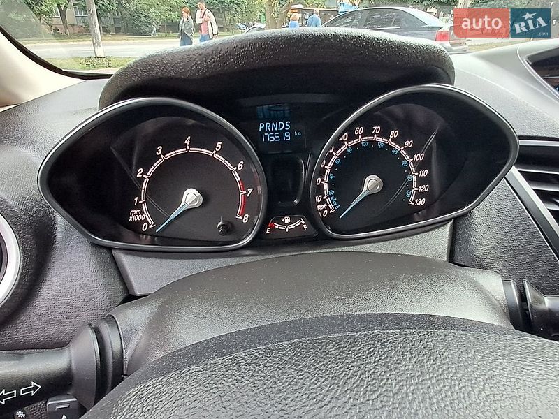 Седан Ford Fiesta 2016 в Ивано-Франковске