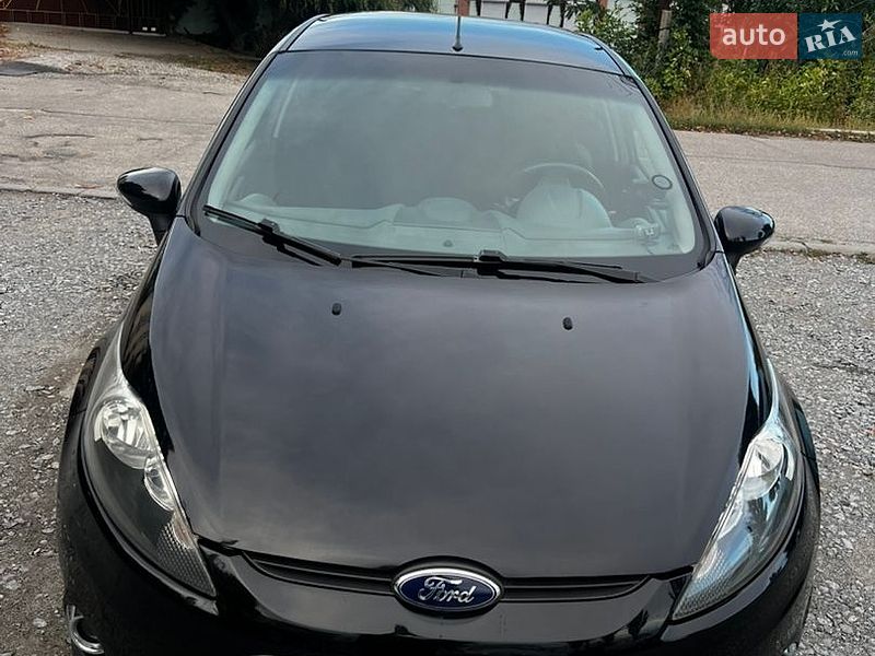 Хетчбек Ford Fiesta 2011 в Рівному