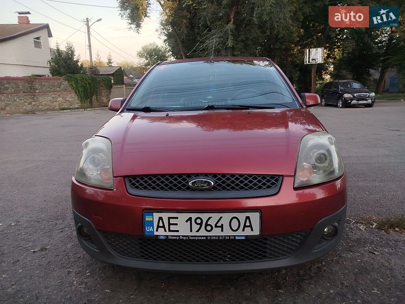 Хэтчбек Ford Fiesta 2007 в Днепре