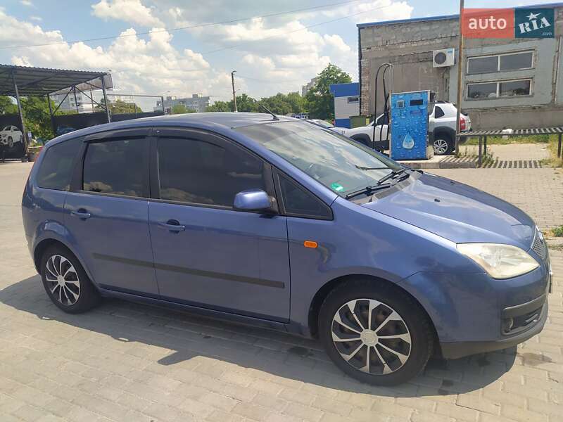 Минивэн Ford Focus C-Max