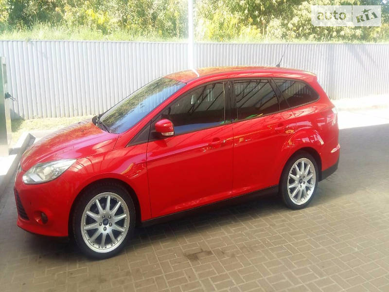 Ford Focus 2012 года