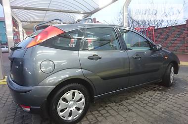 Ford Focus  2003