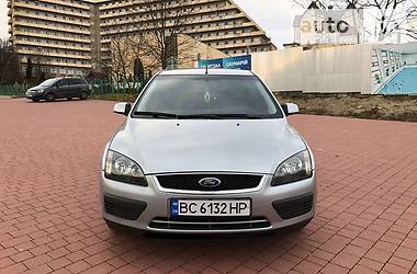 Ford Focus  2005