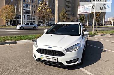 Ford Focus  2015