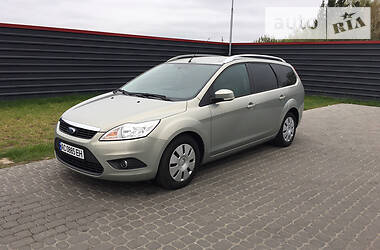 Ford Focus  2010